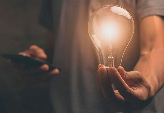 4 consejos para ahorrar en tu factura de la luz