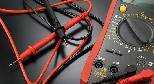 ¿Cómo funciona un multimetro?