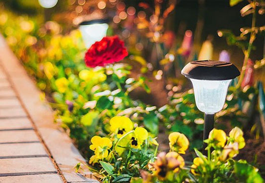 Los mejores productos para iluminar exteriores y jardines