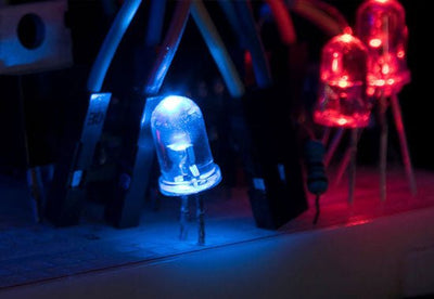 ¿Qué es un diodo y para qué sirve?