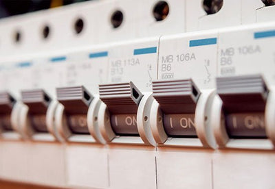 ¿Qué es un disyuntor y para qué sirve?