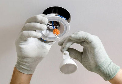 Todo sobre downlights, plafones y paneles LED: diferencias, instalación y vida útil