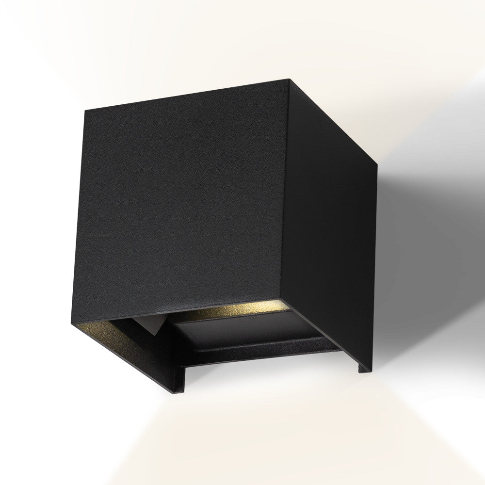 (HO-APL06-IP65-B-W_padreImg_ho_apl06_ip65_b_w_2.jpeg)