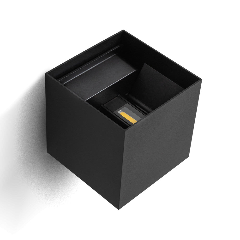 (HO-APL06-IP65-B-W_padreImg_ho_apl06_ip65_b_w_4.jpeg)